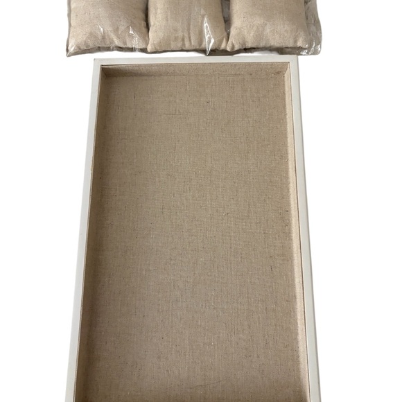 Stella a Dot Beige Linen bracelet three cushions  and Jewelry tray display set. - Picture 4 of 4